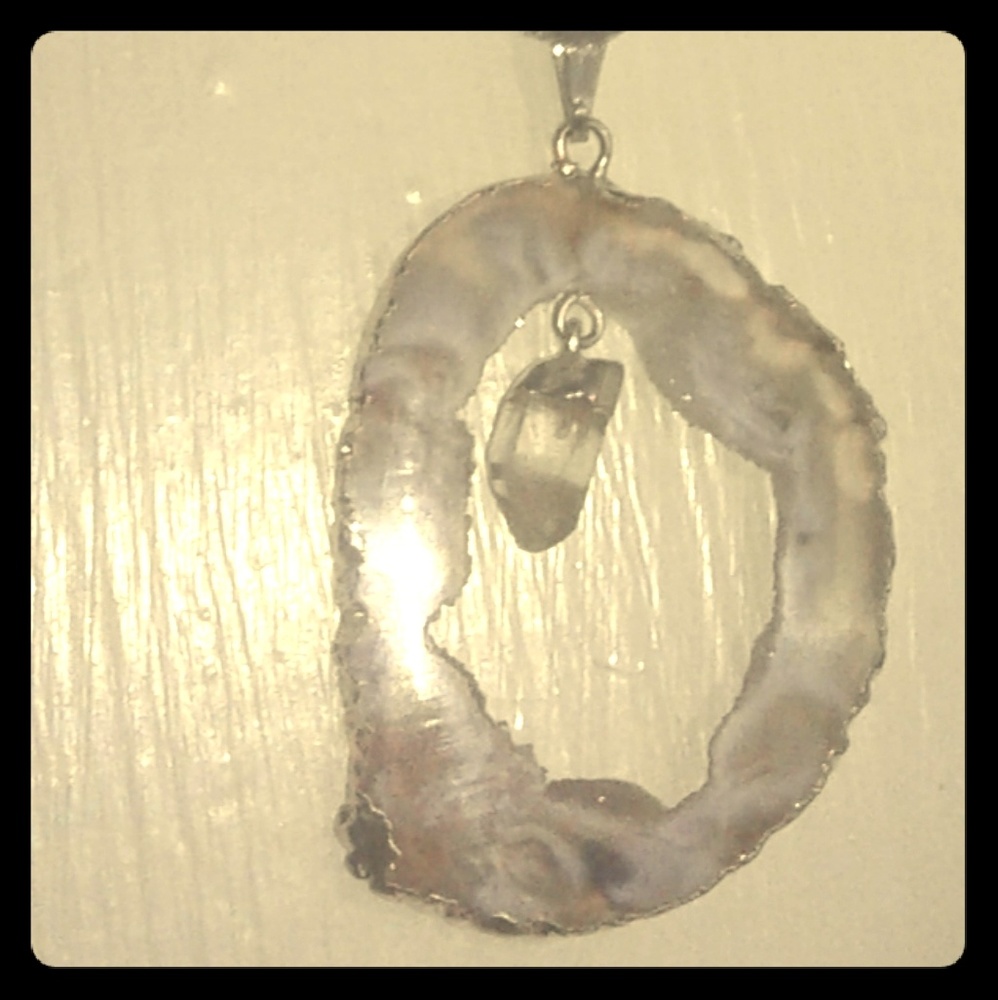 4/$10 Crystal necklace